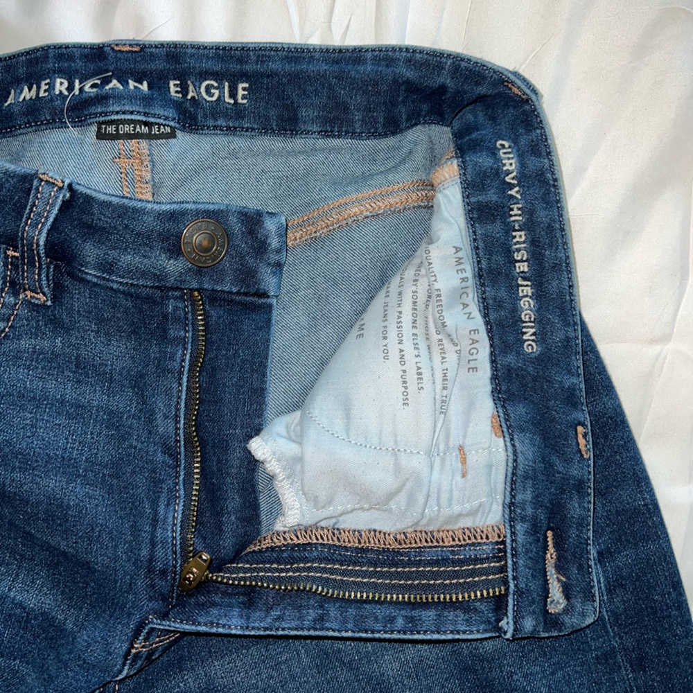 American Eagle Curvy High Rise Distressed Jean